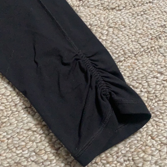 Victoria’s Secret VSX Foldover Capri Leggings - Picture 5 of 11